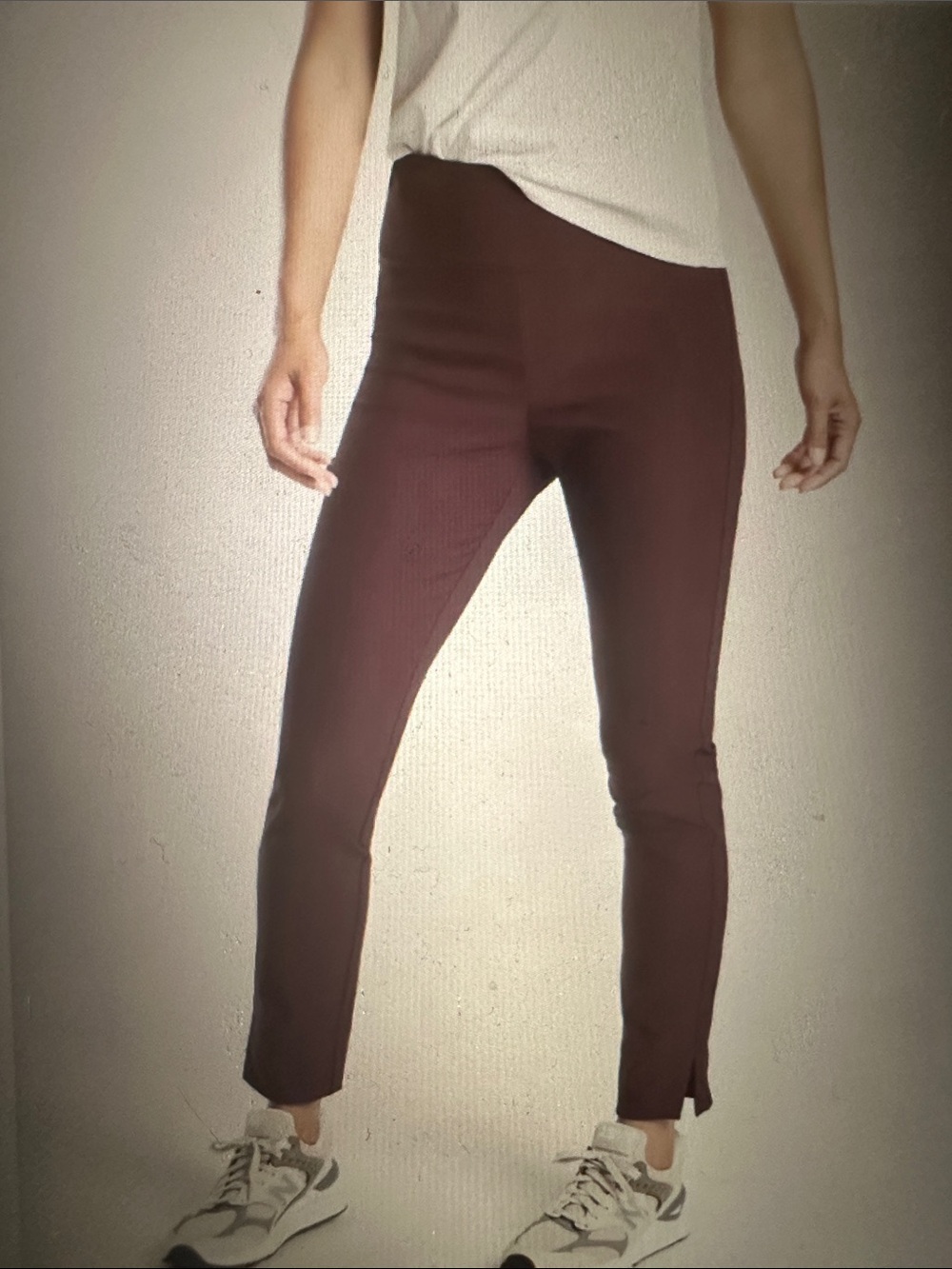 Women’s Athleta Wander Slim Ankle Pant in Maroon, size 14